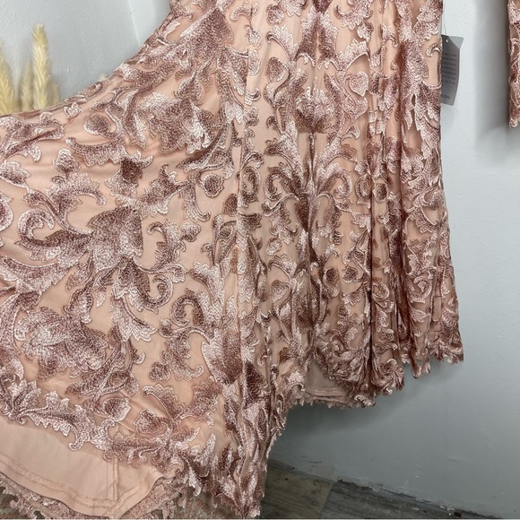 TADASHI SHOJI EVOTA LACE HANDKERCHIEF HEM COCKTAIL DRESS ANTIQUE PINK Size 4 NWT - Picture 9 of 17